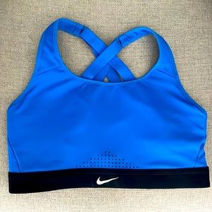 Nike adjustable sports bra- medium